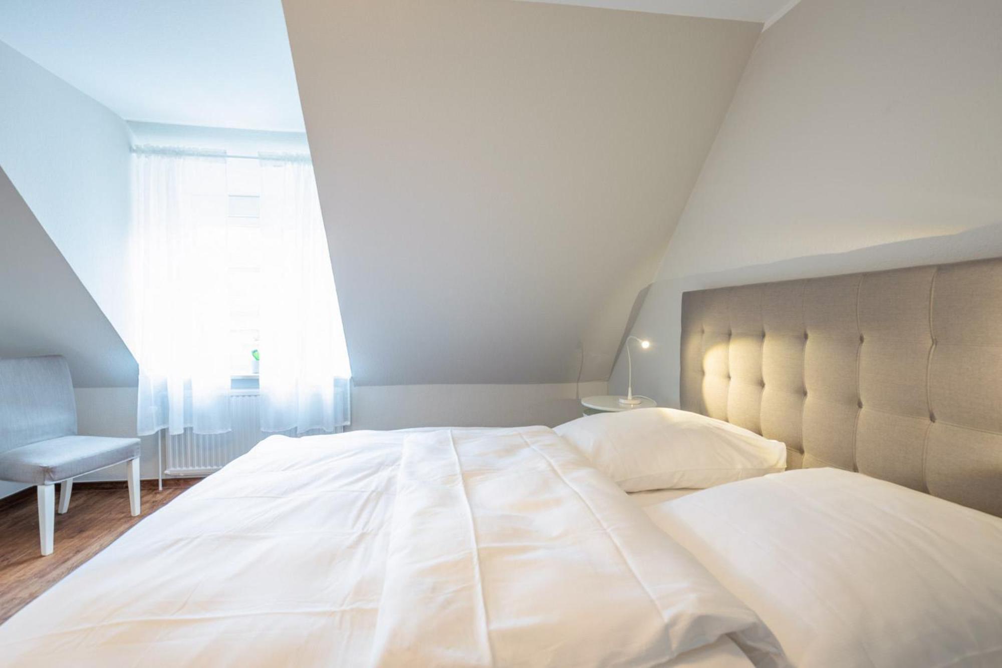 Groote Stuuv Apartment ฮูซุม ภายนอก รูปภาพ
